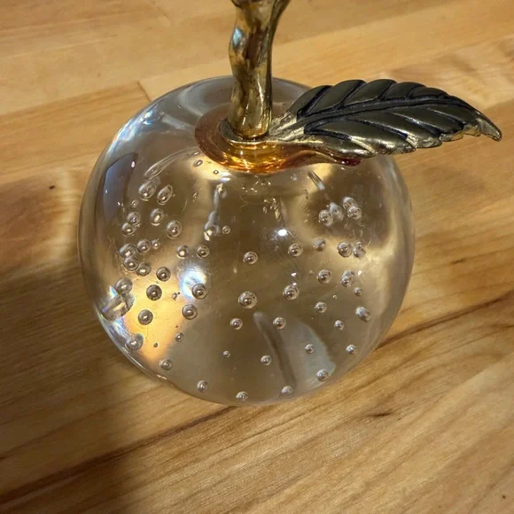 Vintage Silverstri Glass Apple Paperweight With Brass Stem - Picture 4 of 4